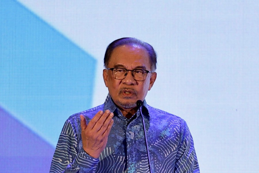 Prime Minister Datuk Seri Anwar Ibrahim at the National Journalists’ Day (HAWANA) 2024 celebration in Kuching, Sarawak. -BERNAMA PIC