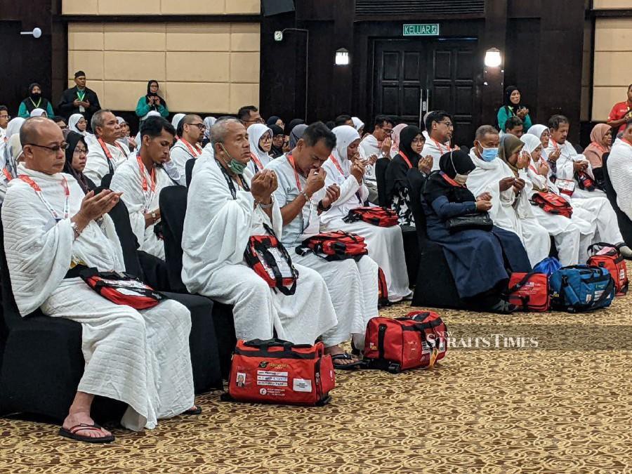 (FILE PHOTO) Prospective haj pilgrims are strongly advised to consider additional vaccinations, specifically influenza and pneumococcal vaccines. -NSTP/ FOTO ZUHAINY ZULKIFFLI