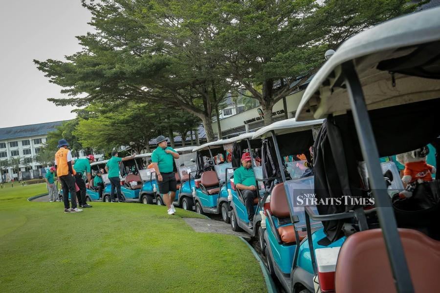 The long-awaited Media Prima Golf Tournament 2023 today saw an impressive turnout of 30 players from Media Prima Berhad (MPB), signalling a return to golfing activities post Covid-19 pandemic. -NSTP/ASYRAF HAMZAH
