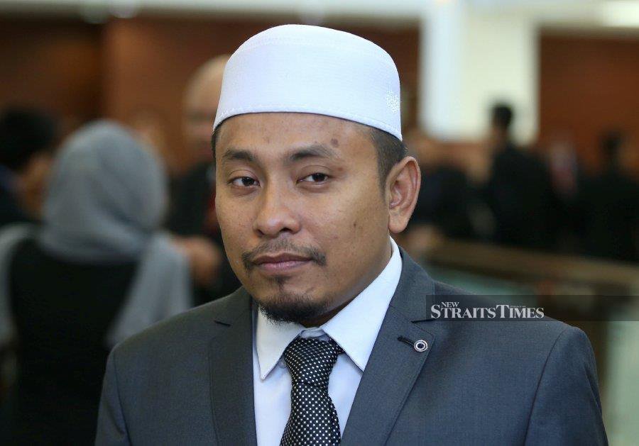 Pas Information chief Ahmad Fadhli Shaari has called for a thorough investigation into the incident, including the reason that prompted the attackers to do so. NSTP/MOHAMAD SHAHRIL BADRI SAALI.