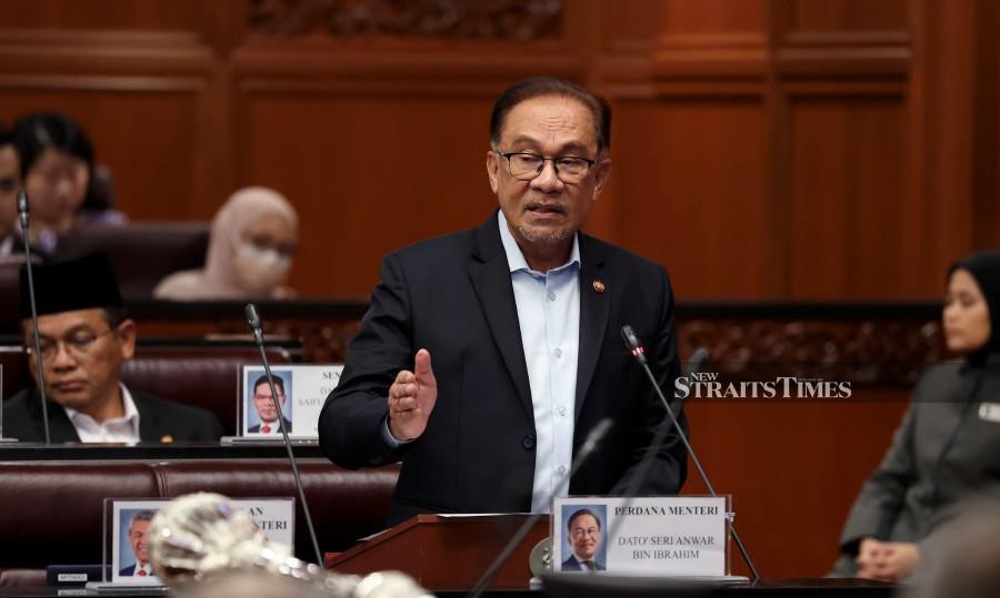 Prime Minister Datuk Seri Anwar Ibrahim, who is also Finance Minister said the registration and claim for eMADANI, the one-off e-wallet credit of RM100 will open from Monday, Dec 4 to Feb 20 next year. -BERNAMA PIC