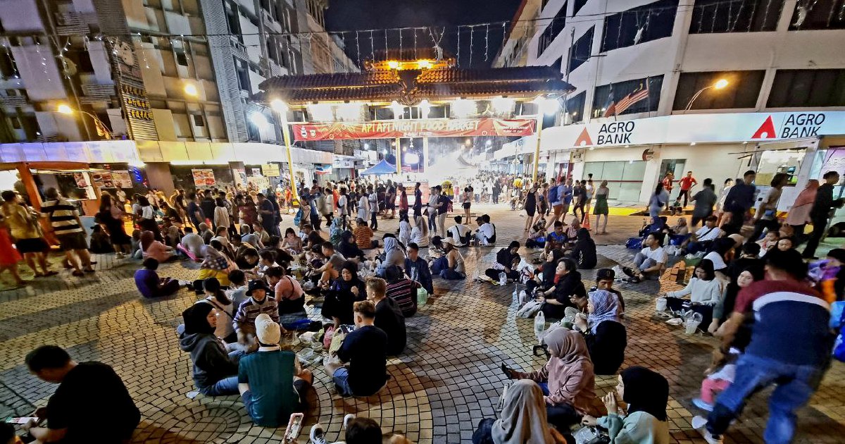 Api-Api night food market: a gastronomic delight boosting Sabah's ...