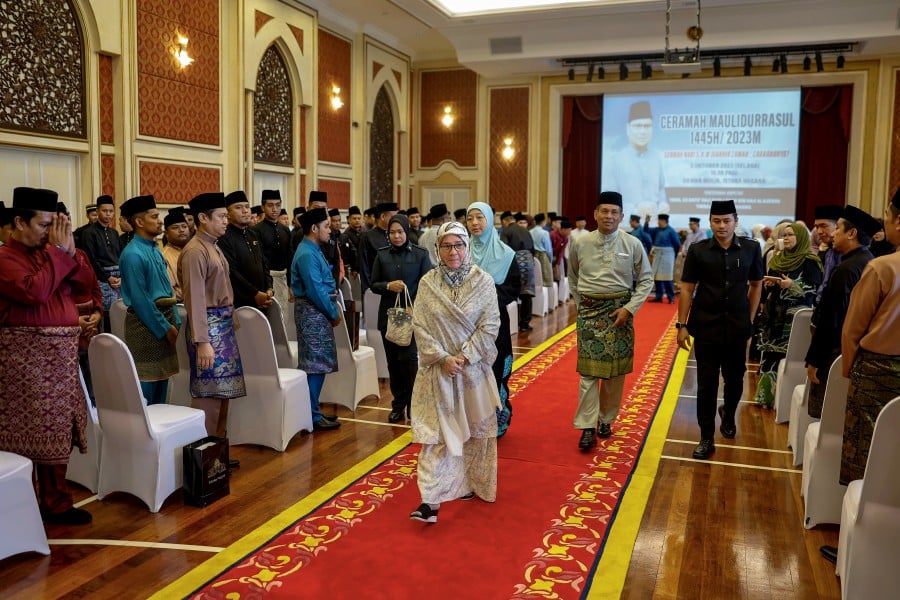 Raja Permaisuri attends religious talk in conjunction with Maulidur ...