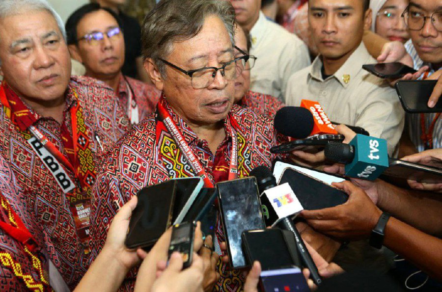 Sarawak Premier Tan Sri Abang Johari Tun Openg. -- NSTP Filepic