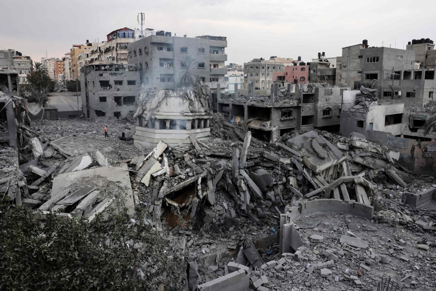 Israel, Gaza reel as death toll soars above 1,100 in war with Hamas ...