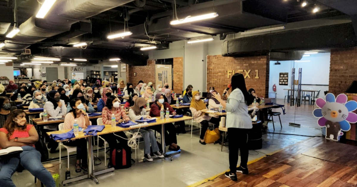 Lazada Partners With Ministry To Support B40 Female Entrepreneurs | New ...