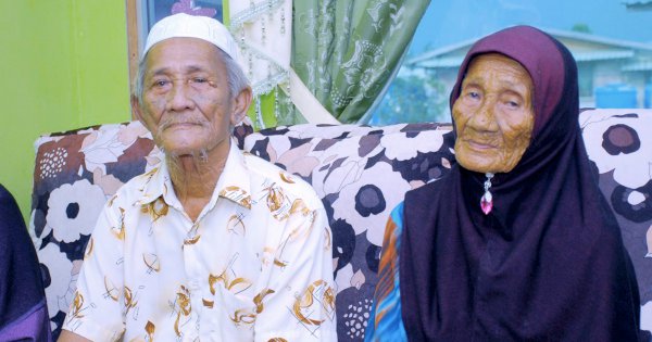 After 40 years, senior citizen gets to perform haj with his wife | New ...