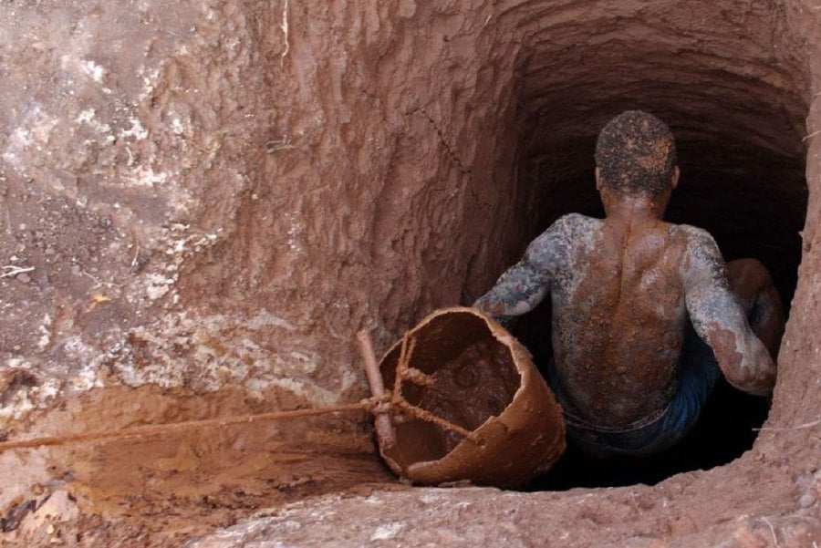 The search for suspected illegal miners, who were trapped underground after an open pit mine collapse, has been intensified. - Pic credit lestimes.com