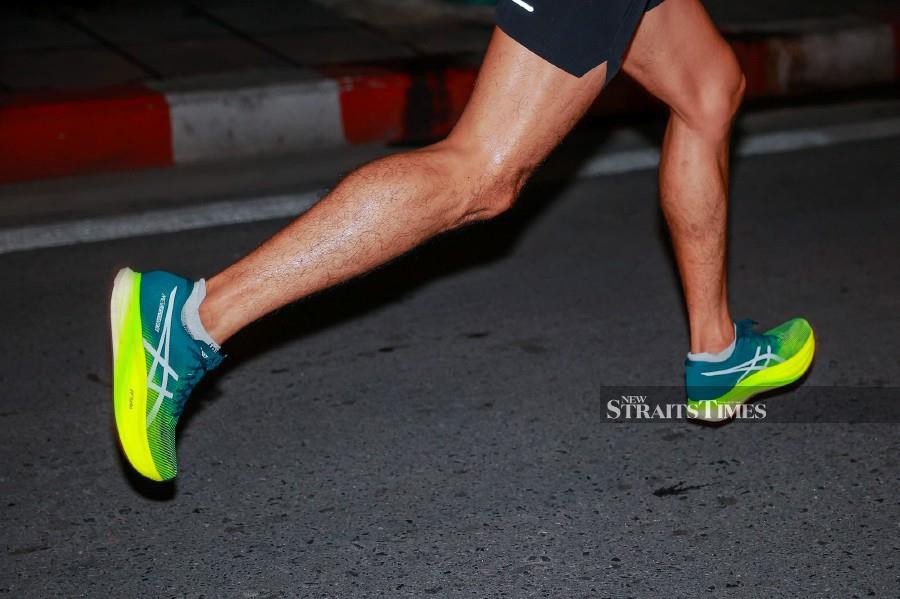All elite runners ran in the Asics Metaspeed+ shoes, competing to beat their personal best.