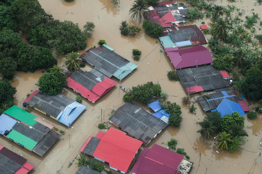 Aerial view of flood situation in Termerloh, Pahang yesterday. -- Bernama 
