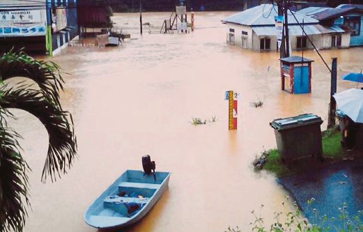 Kuantan flood: River water level nearing danger mark | New Straits ...