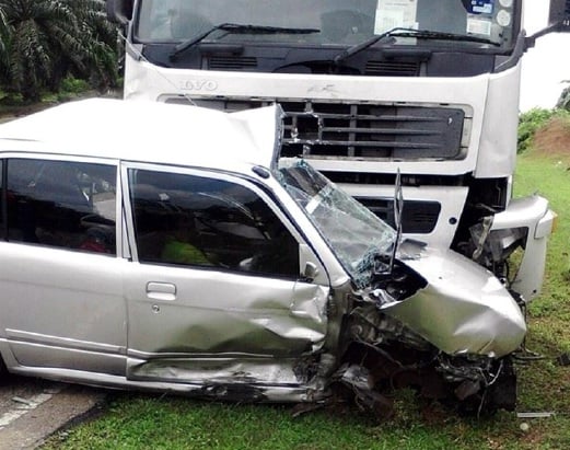 Headmaster And Son Die In Car-lorry Collision In Maran | New Straits ...