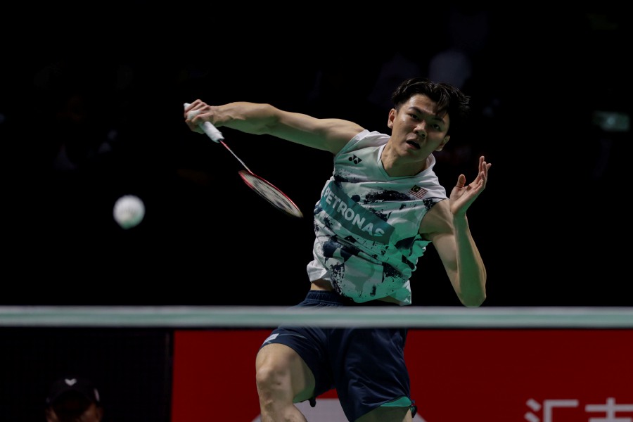 FILE: World No. 10, who won the Thailand Open in 2022, avoided a first round banana skin when he edged China's Lei Lan Xi 21-17, 23-21 at the Nimibutr Stadium in Bangkok. — BERNAMA FILE PIC