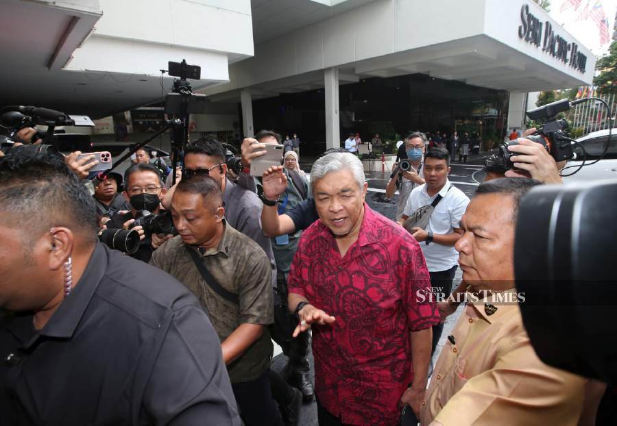Barisan Nasional president Datuk Seri Dr Ahmad Zahid Hamidi arrives at the Seri Pacific Hotel. - NSTP/EIZAIRI SHAMSUDIN