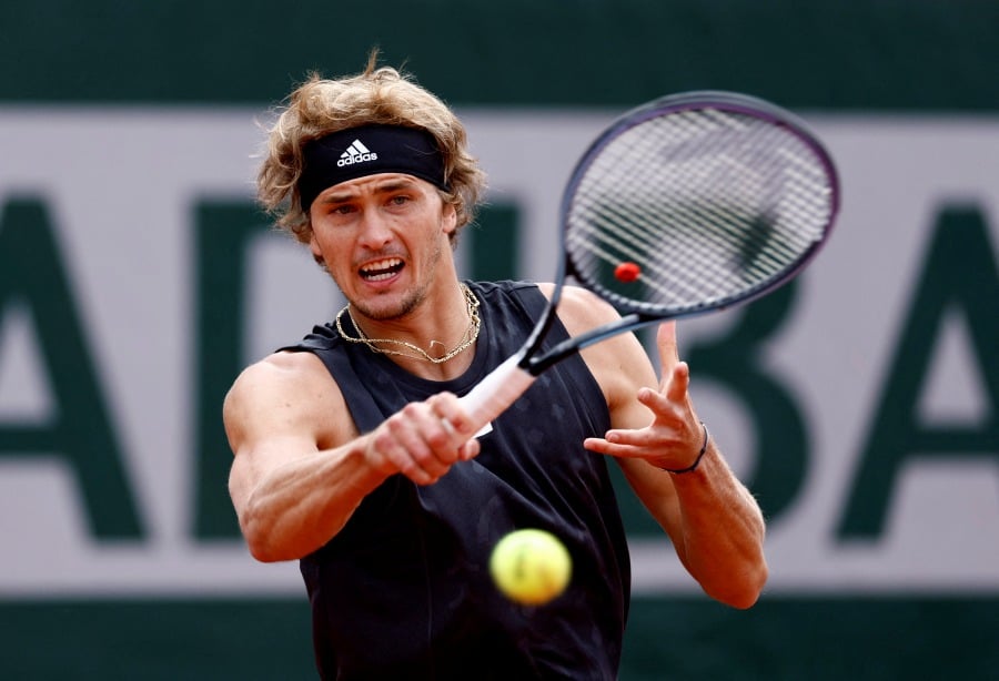 Alexander Zverev started his grass-court season by dropping the opening set to German compatriot Oscar Otte before steadying to win 6-7 (5-7), 6-3, 6-4, at Halle on Tuesday. - REUTERS PIC